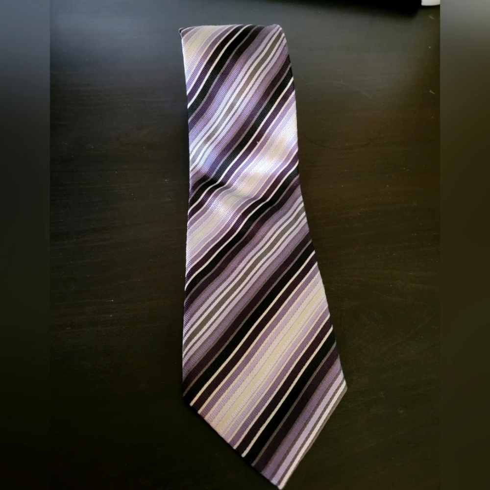 Bellissimo 100% silk men's tie. Purple, silver and black stripes